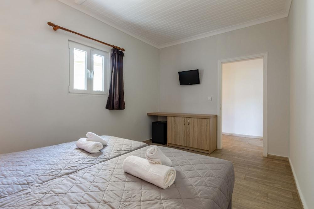 Arkadianos Aparthotel Agios Sostis  Exteriör bild