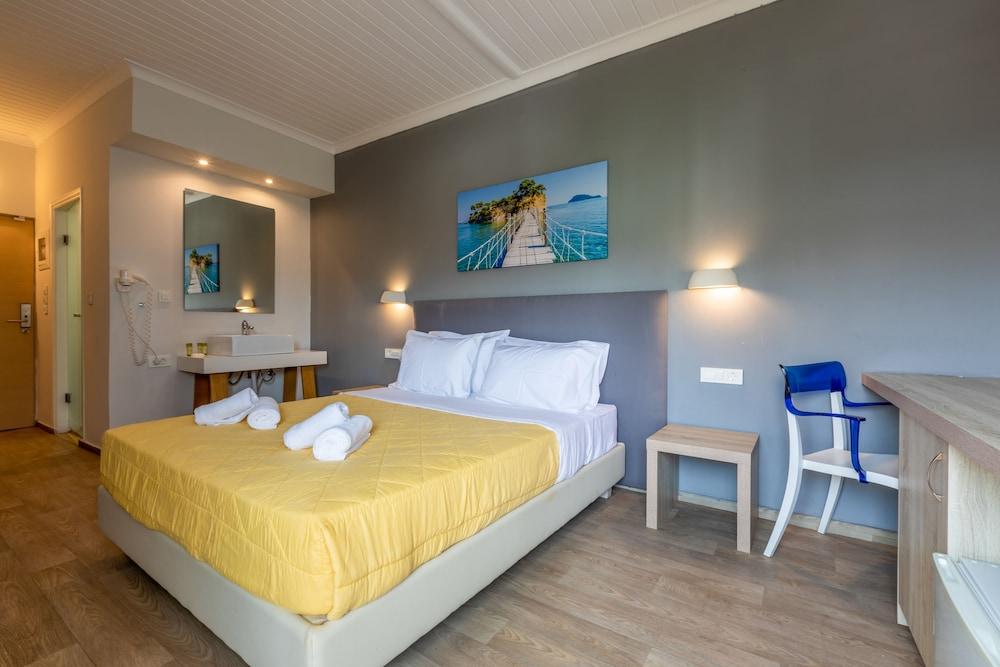Arkadianos Aparthotel Agios Sostis  Exteriör bild