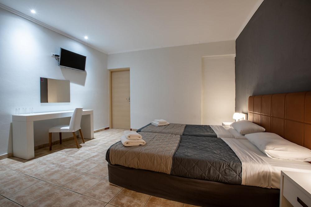 Arkadianos Aparthotel Agios Sostis  Exteriör bild