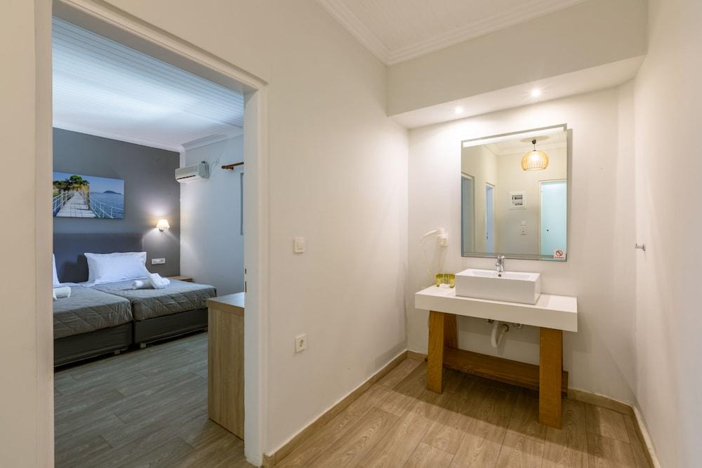 Arkadianos Aparthotel Agios Sostis  Exteriör bild