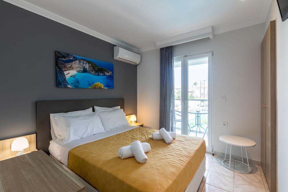 Arkadianos Aparthotel Agios Sostis  Exteriör bild