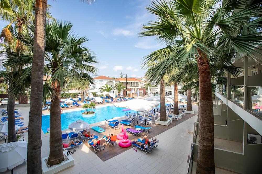 Arkadianos Aparthotel Agios Sostis  Exteriör bild