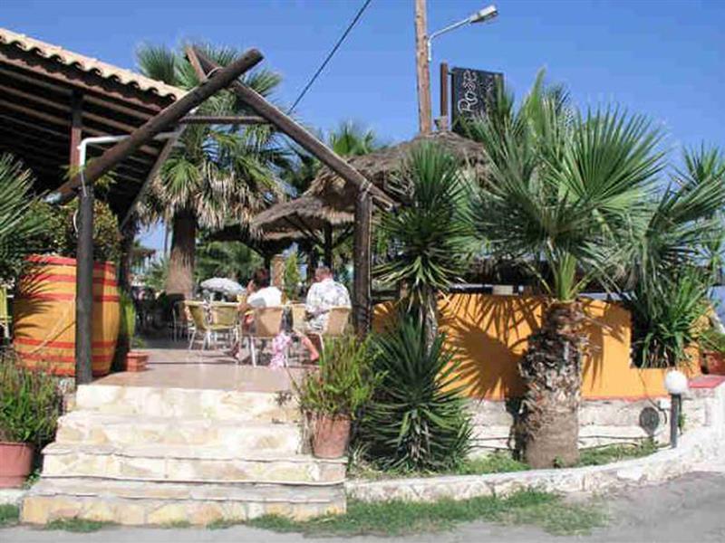 Arkadianos Aparthotel Agios Sostis  Exteriör bild