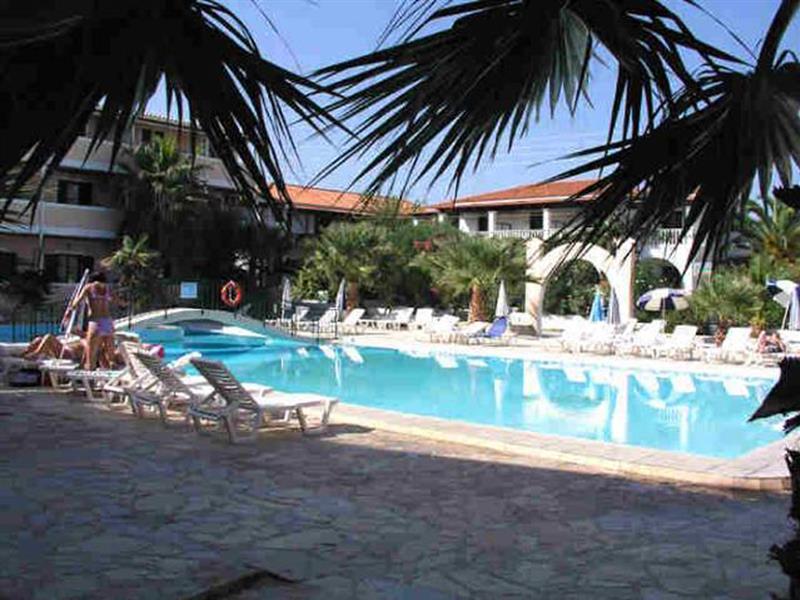 Arkadianos Aparthotel Agios Sostis  Exteriör bild